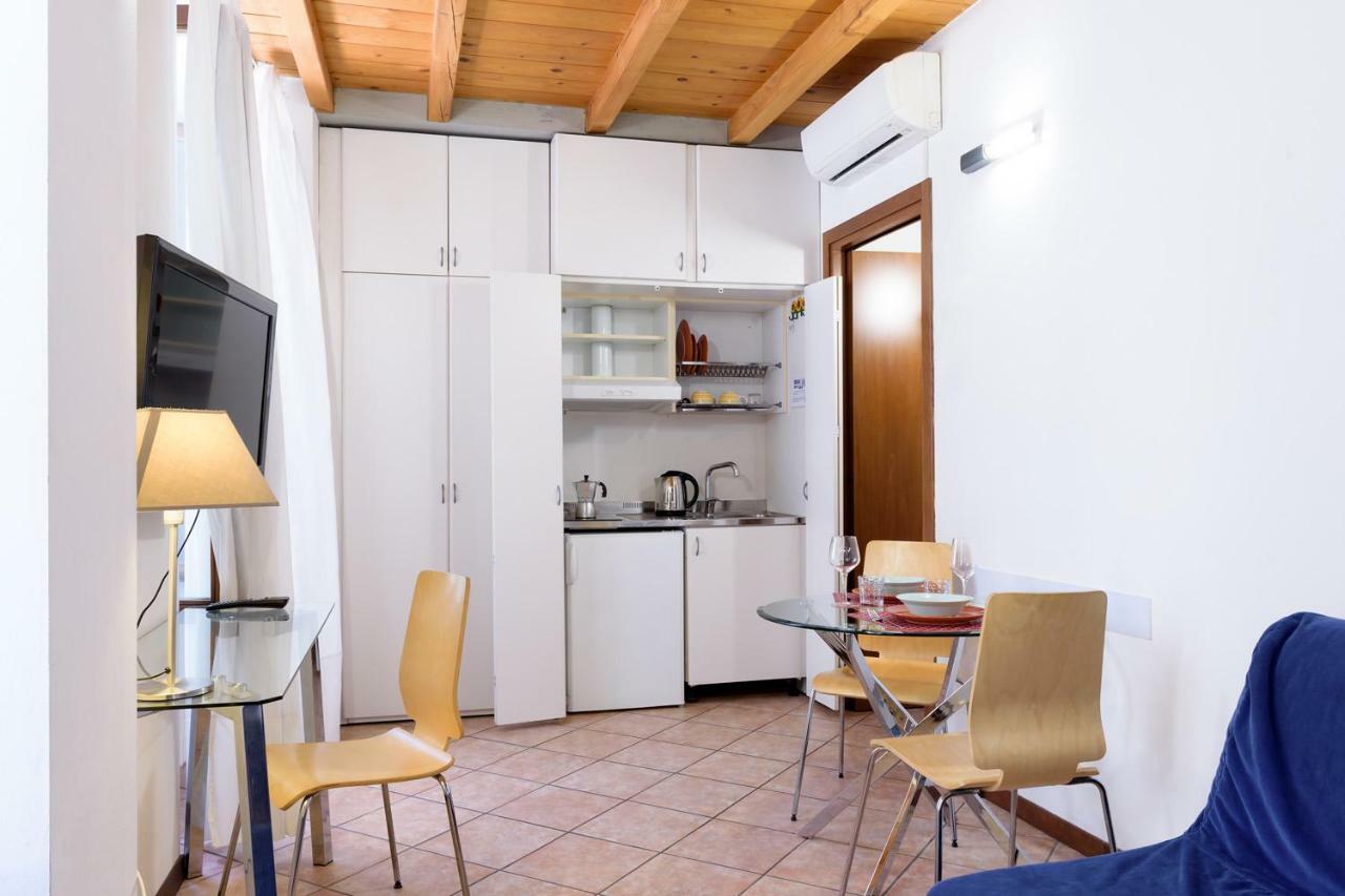 Residence Diaz Como Eksteriør billede